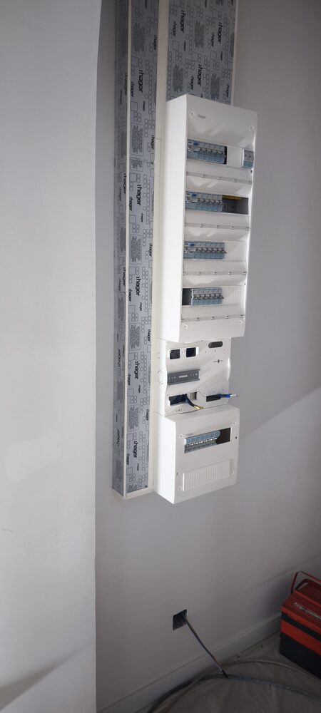 Installation neuve de tableau électrique triple rangée — MyProElec